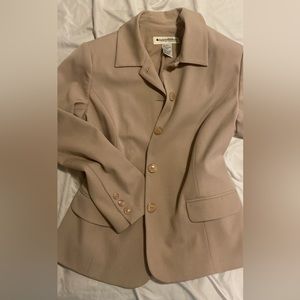 Female blaser appleseeds